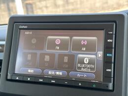1【Bluetooth】ナビゲーションと携帯電話/スマートフォンをBluetooth接続することができます。接続するとハンズフリーで使用することができるので、とても便利です！