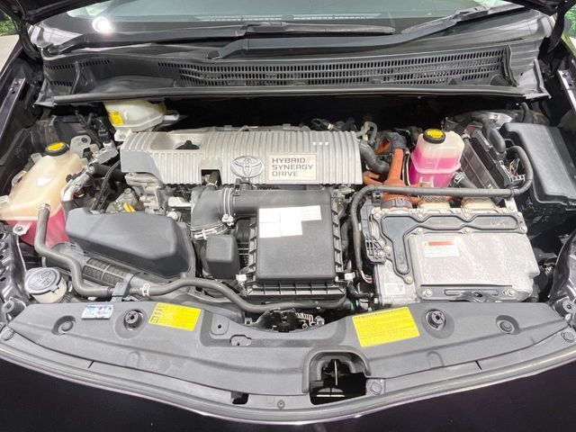 親切・丁寧な専門メカニックスタッフが応対！・車検・点検整備・事故等の修理などアフターサービスも安心。お車のカスタマイズもネクステージのサービススタッフまでご相談ください！