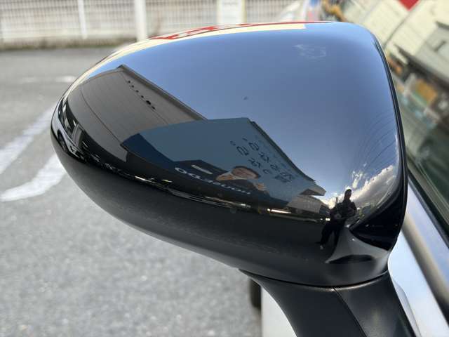 電動格納ウインカードアミラー！