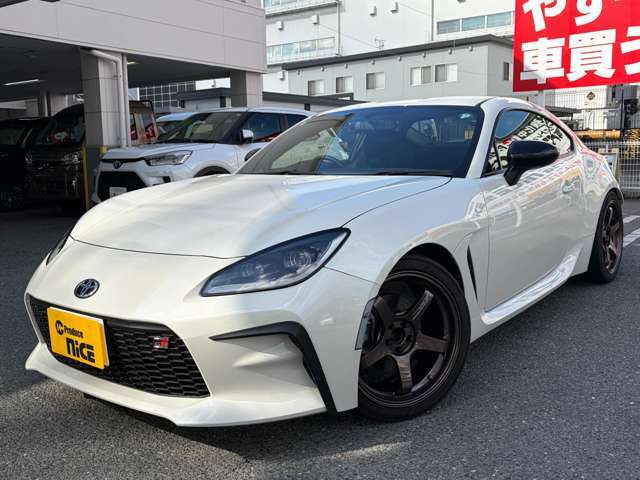 大阪府茨木市国道171号線沿いです！名神茨木インターから車で3分！土日祝はご来店混みあいますので事前にご予約頂ければと思います！ご予約はお問い合わせかお電話でお願い致します！