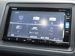 ナビゲーションはギャザズメモリーナビ（VXM-175VFi）を装着しております。AM、FM、CD、DVD再生、Bluetooth、音楽録音再生、フルセグTVがご使用いただけます。