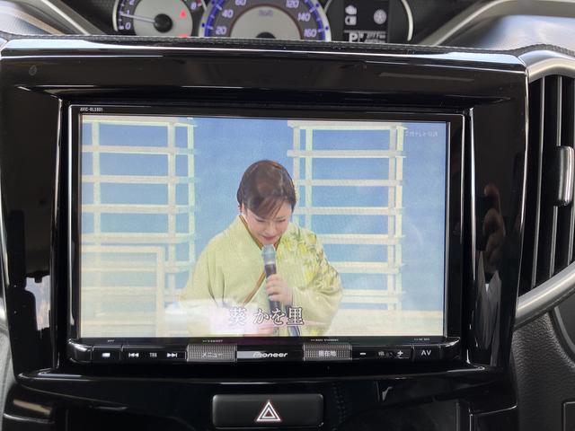 Pioneer社製のメモリーナビ付きです♪