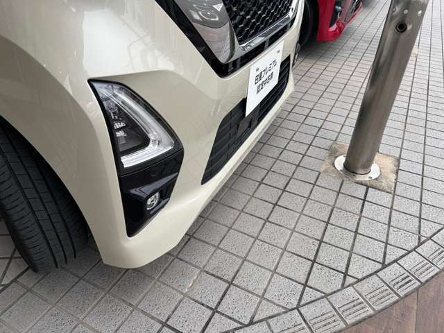 エマージェンシーブレーキとセットで、更に安心の『前後踏み間違い防止アシスト』装備！！