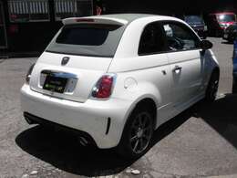 北は北海道、南は沖縄まで毎日たくさんのご成約を頂いております＾＾弊社は輸入車も禁煙車両で走行距離が少ない物を厳選して仕入れております！全国の皆様に愛される中古車店を目指しております！