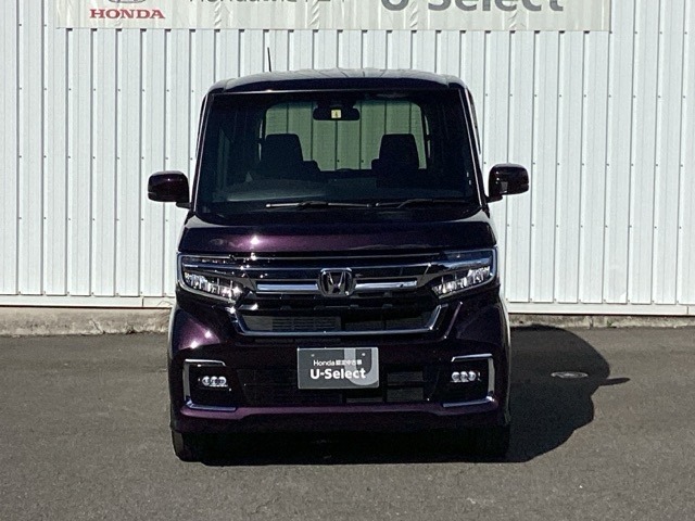 ボディーカラーはプレミアムベルベットパープルPです。