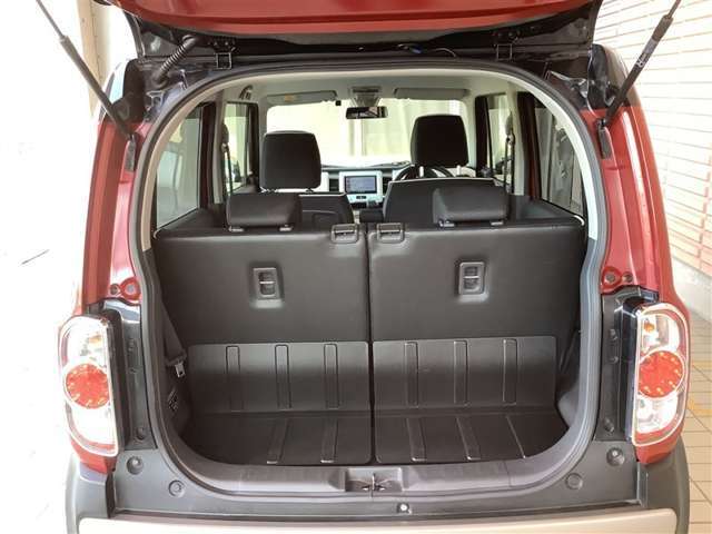 ラゲッジスペ-スは、日常使いには十分なスペ-スを確保開口部も広く積み下ろしも楽々です。