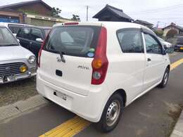 内外装、オーディオ類、タイヤ等、掲載事項以外は現状販売です。現車確認、試乗等お願いします。鈑金ご希望のお客様は別途格安にて承ります。次へ→