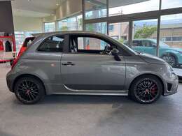 目立つ傷もありません。