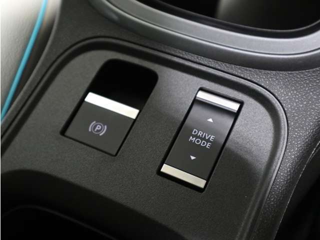 新車・中古車多数取り揃えております。オーナー様はもちろんのこと、輸入車が初めてのお客様や女性のお客様も、お気軽にご相談下さい！