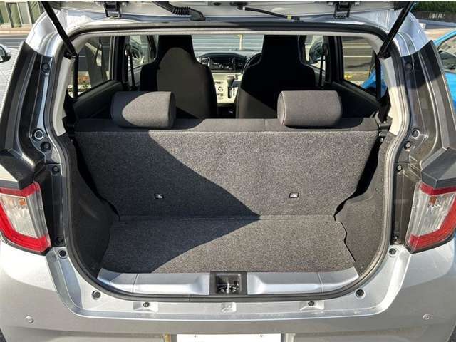 軽自動車ですがしっかりお荷物収納可能です♪
