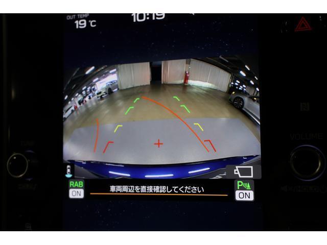 バックカメラ付き、車庫入れ時の後方確認のサポートをします。ステアリング連動ガイドライン表示付き