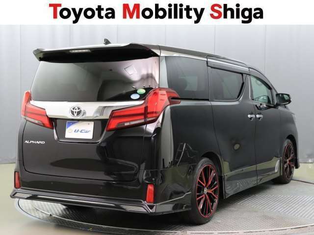 中古車の総合評価や内外装の状態などがひと目でわかるよう、トヨタ車のプロの検査員が車両状態を検査した「車両検査証明書」をご用意しています。