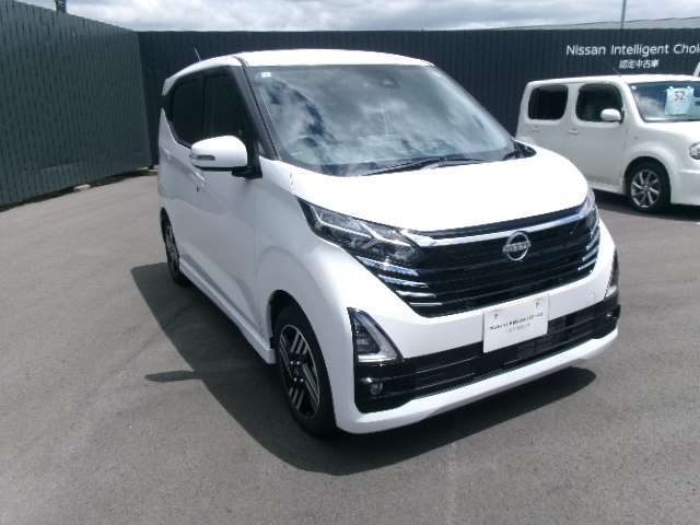 ★プレミアム認定中古車★走行距離5万km以下、厳正な基準をクリアした車両基準4.5以上の車両です！安心と高品質にこだわり抜いております。詳しくは「車両品質評価情報」にて、車両状態証明書をご覧くださいませ。