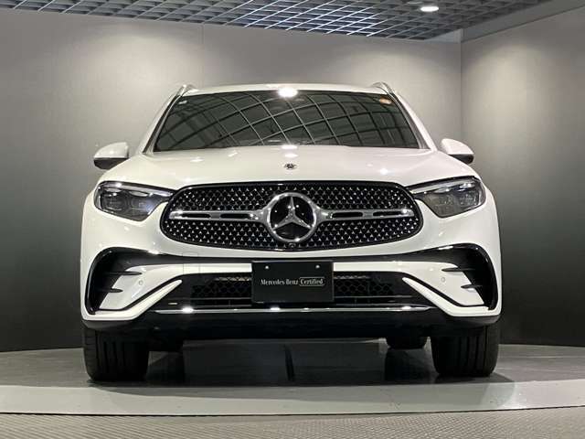 弊社はすべて正規認定中古車です。それは、世の中に存在する数ある中古車の中でも、メルセデス独自の厳しい基準をクリアした高品質な中古車です。