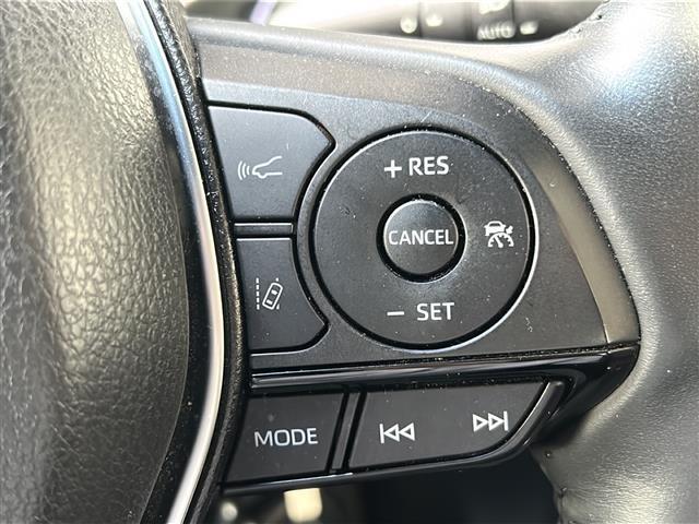 気になる車はすぐにお問い合わせください！右のカーセンサー専用無料ダイヤルから、専門スタッフがお車のご質問にお答えいたします！