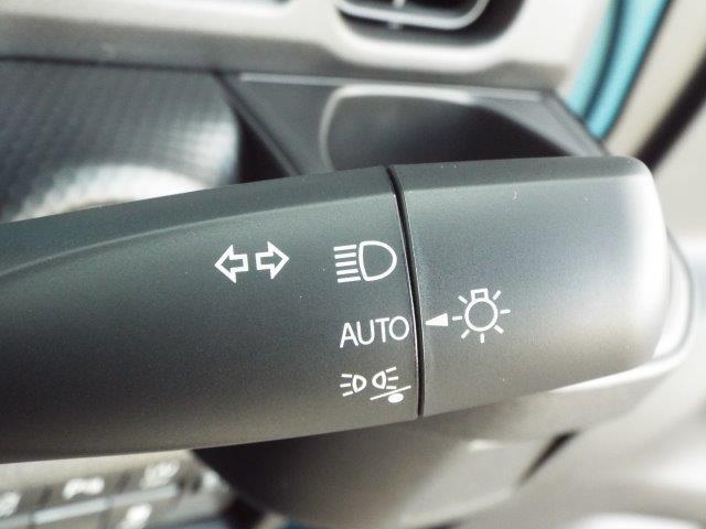 便利なオートライト付き！
