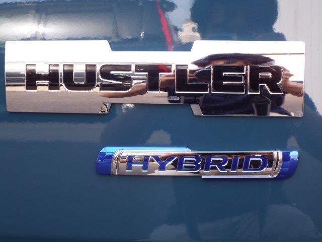 加速時にモーターでエンジンをアシスト！低燃費を実現するマイルドハイブリッド搭載！