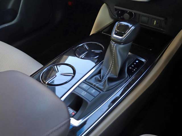 カーセブン札幌東店は全国に向けてインターネットでの販売にも力を入れております。提携の陸送会社にて全国ご納車が可能でございます！