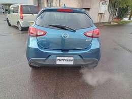 室内展示場を完備しておりますので、天候の悪い日でもゆっくりと車両をご覧下さい。