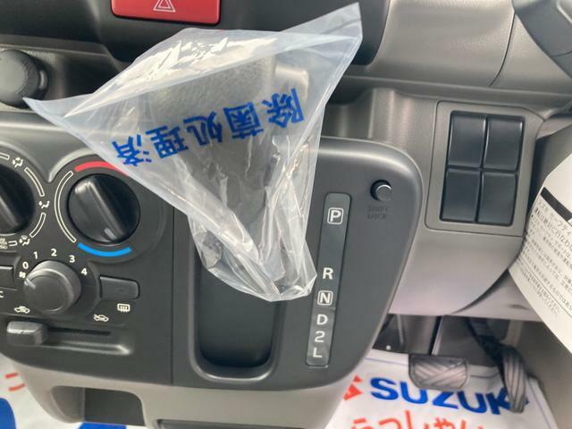 手がすぐに届いて操作しやすいインパネオートマ☆シートの高さやハンドルの位置なども運転しやすいように配慮されています！【国道152号線（飛龍街道）沿い】　浜松市中央区有玉北町　345