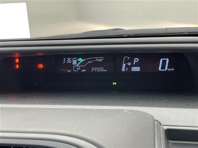 【メーターまわり】ドライバーから見やすい位置にあって安全運転に寄与します。メーターも見やすくてシンプルなデザインになっております！！！