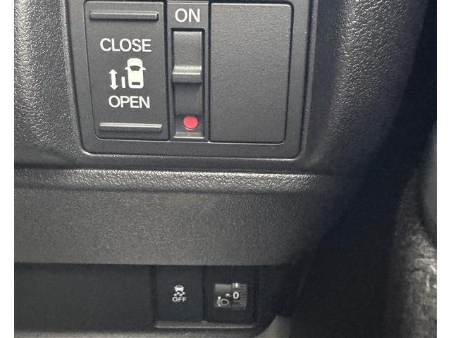 ★自動車保険もお任せ★　保険の専門店【保険のはなこ】には専門の知識を持ったスタッフとあいおいニッセイ同和損保・東京海上日動保険・損害保険ジャパンの3社取り扱いで任意保険もお気軽にご相談ください！！