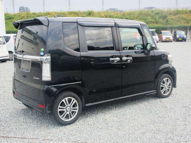 【保証の範囲】　エンジン・ミッション・ブレーキ等の主要箇所を保証します。万が一保証期間内に不具合等が発生した場合には店頭にて対応します。持ち込みは任意保険のロードサービスを使われることをお勧めします。