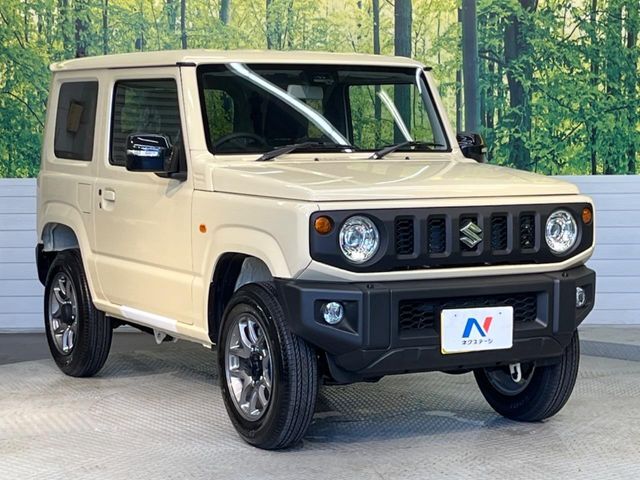 大好評のボディコーティング「弾スプラッシュコート」もご納車までに施工可能。通常のガラスコートと異なる、耐久年数6年の無機質ガラスコーティングが、ボディをキレイな状態に保ってくれます。