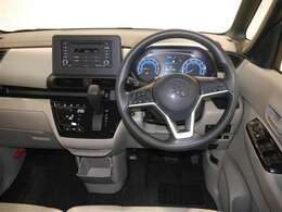 シンプルで使いやすいインパネ周り！