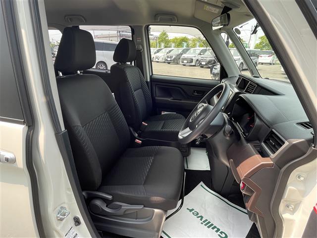 座り心地が良いシートなので長時間の運転でも快適にお過ごしいただけます。新品のフロアマットのご注文も可能です。掲載箇所以外にご希望の写真がございましたらお気軽にお問い合わせ下さい。