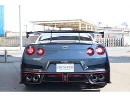 純正ナビ　バックカメラフルセグTV　BOSEサウンド　NISMO専用電動格納式リモコンドアミラー（ヒーター付）　純正20AW