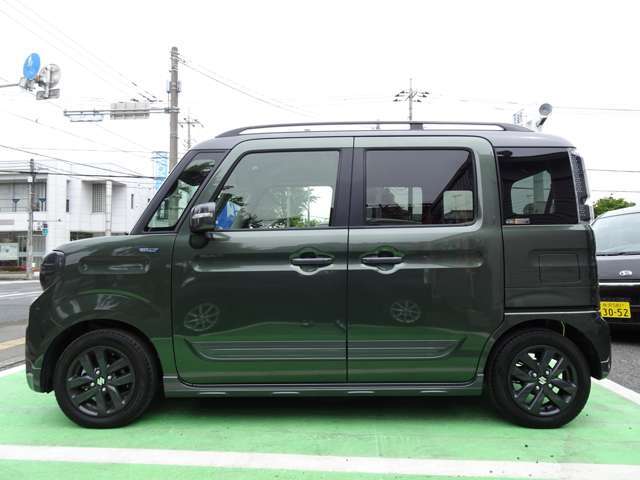 両側パワースライドドアとなります