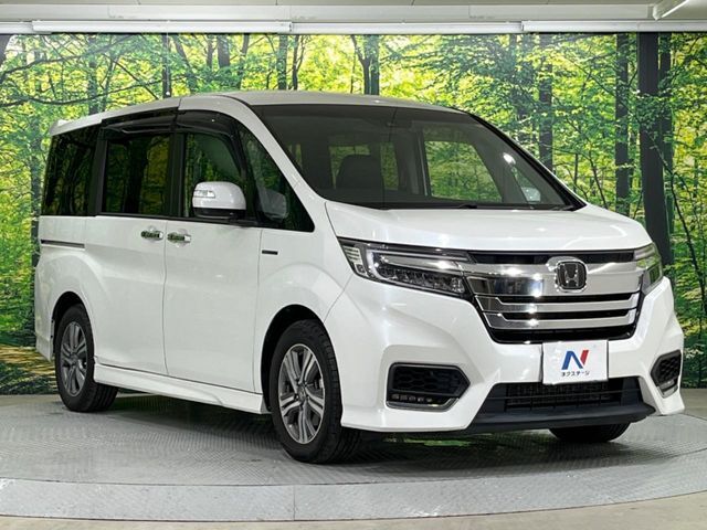 大好評のボディコーティング「弾スプラッシュコート」もご納車までに施工可能。通常のガラスコートと異なる、耐久年数6年の無機質ガラスコーティングが、ボディをキレイな状態に保ってくれます。