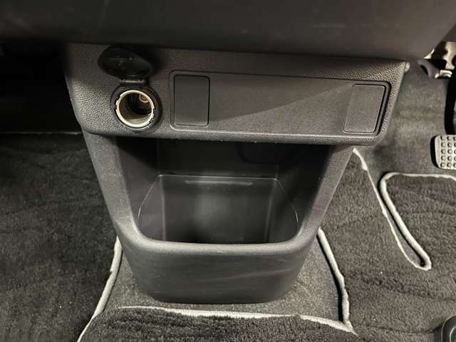 小物置きスペースとなっています