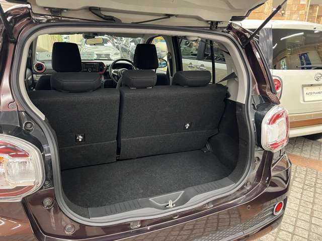 日常使用に十分なラゲッジスペース