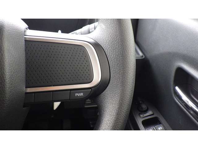 お客様の為にはどちらが良いか？と考えた結果、当店では「本体価格」＋「諸費用」というわかりにくい販売は行っておりません。