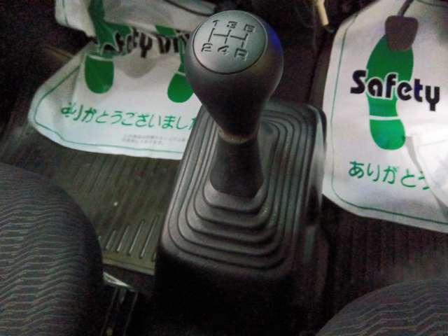 キッズスペースもあり、お子様連れでも安心にお買い物できますよ♪