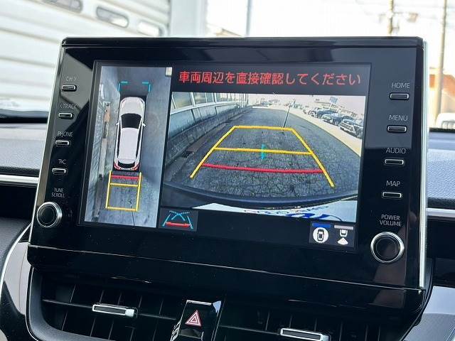 【パノラミックビューモニター】を装備しております。全周囲カメラで危険察知。狭い駐車場でも安心して駐車できますね。