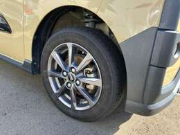 ご希望のお車がある場合は、全国よりお探しすることも出来ます。お気軽にご相談下さい。