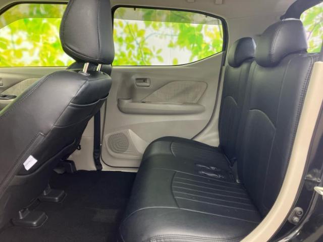 WECARSでは各商談席に大型モニターをご用意しております！見やすい大画面でゆったりと全国の在庫をご覧いただけます！是非ご来店お待ちしております！