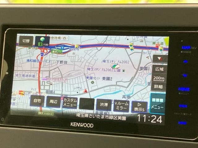 WECARSの店舗にはキッズコーナーがございます！お子様連れのお客様もごゆっくり車選びをお楽しみいただける空間です！