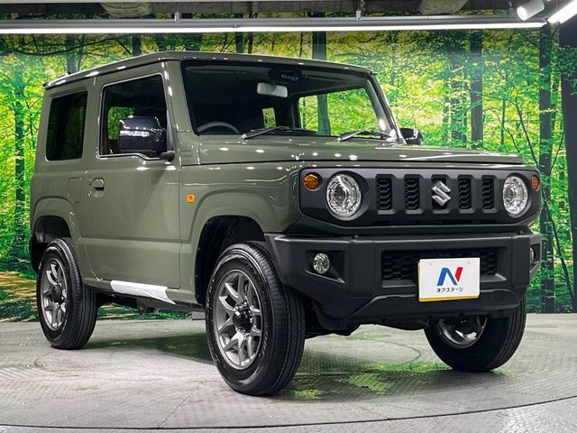大好評のボディコーティング「弾スプラッシュコート」もご納車までに施工可能。通常のガラスコートと異なる、耐久年数6年の無機質ガラスコーティングが、ボディをキレイな状態に保ってくれます。
