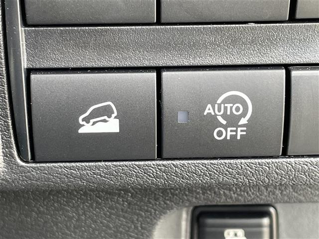 【ダウンヒルアシストコントロール】急な下り坂や積雪路を降下する際でも、安全に走行できるようにシステムがブレーキ制御を行います！オフロードでも、安心してステアリング操作に集中できます。