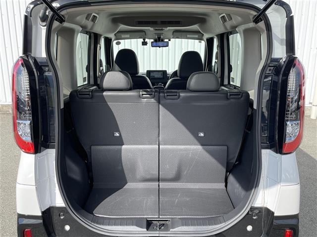 ◆ラゲッジスペース◆広々としたスペースで荷物もたくさんのせることができますね♪