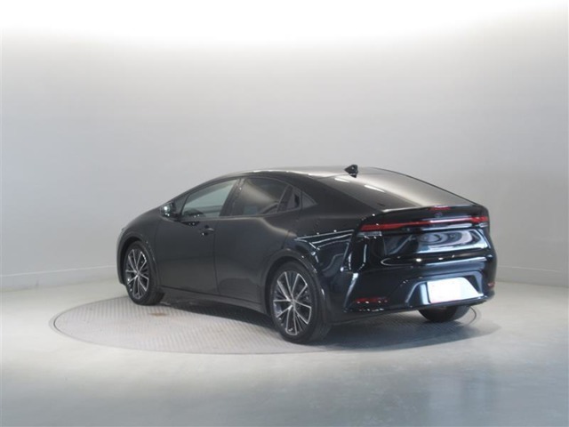 トヨタ高品質中古車洗浄「まるまるクリン」　外装はもちろん、内装はシートを外して見えないところまで徹底洗浄！お客様に責任を持って安心と美しさをお届けします！