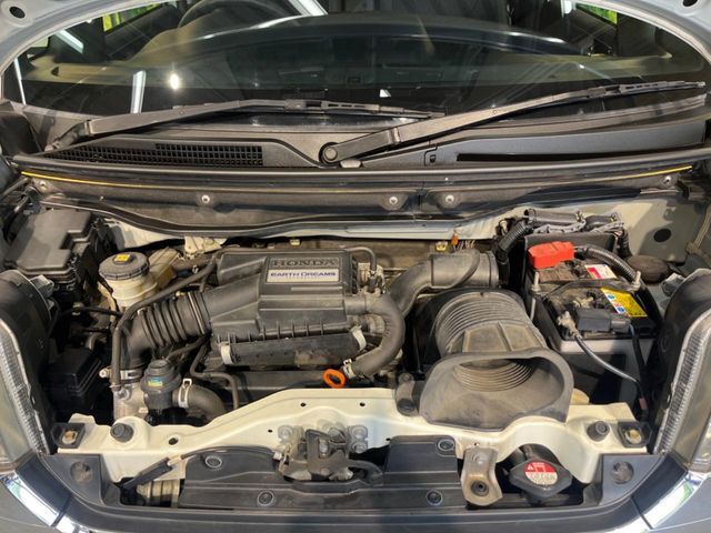親切・丁寧な専門メカニックスタッフが応対！・車検・点検整備・事故等の修理などアフターサービスも安心。お車のカスタマイズもネクステージのサービススタッフまでご相談ください！