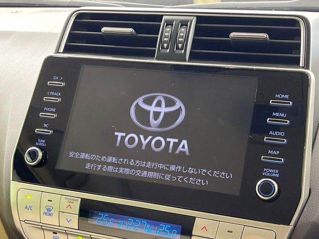 【9インチ　ディスプレイオーディオ】大画面ディスプレイへお持ちのスマートフォンと連携して、ナビやbluetoothでの音楽再生が可能です♪デザインはもちろん操作性も良好！別途ナビ機能の取付可能です♪