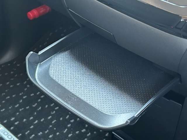 スライド式トレイ
