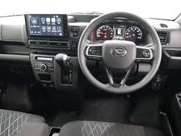 運転席廻りです。