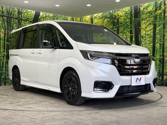 大好評のボディコーティング「弾スプラッシュコート」もご納車までに施工可能。通常のガラスコートと異なる、耐久年数6年の無機質ガラスコーティングが、ボディをキレイな状態に保ってくれます。